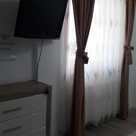 Garsoniera Marleny * Năvodari