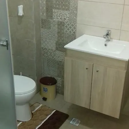 Garsoniera Marleny Apartment Navodari